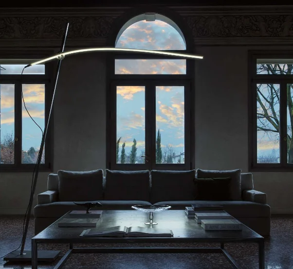 Antonangeli Archetto Shaped Lampada a Sbalzo da Terra