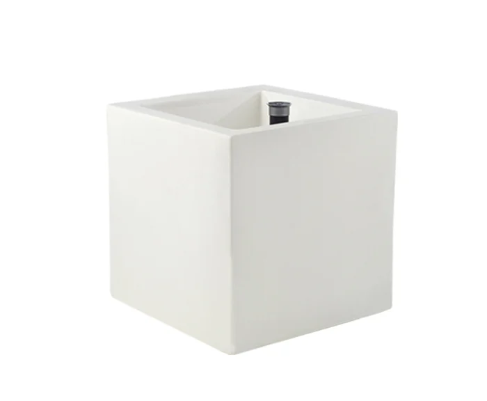 Vondom Cubo Vaso 80 con Autoirrigatore